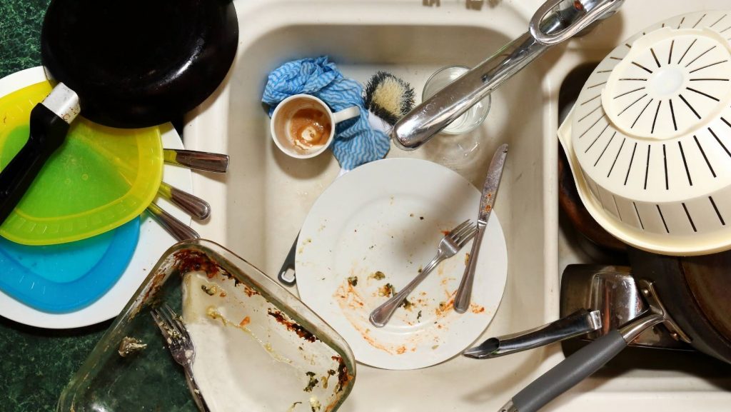 Reduce dinner time stress by getting the whole family to help with washing dishes and clean up